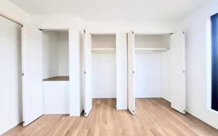 �_�ސ쌧����s�P�s1���ڂ̐V�z��ˌ��Ă̎��[