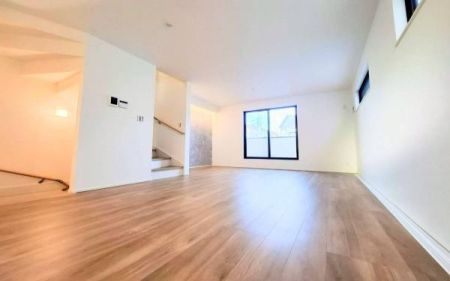 �_�ސ쌧����s�P�s1���ڂ̐V�z��ˌ��Ẵ��r���O