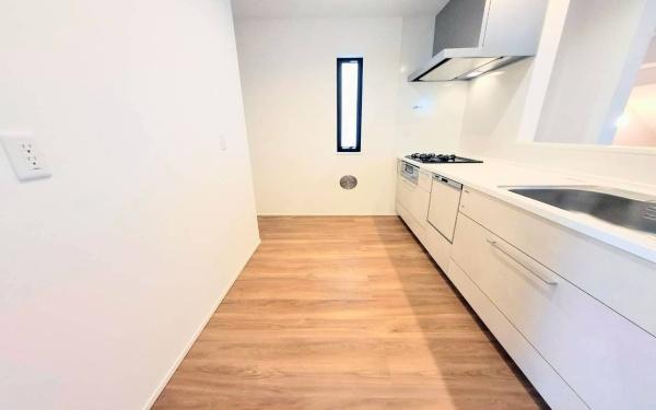 �_�ސ쌧����s�P�s1���ڂ̐V�z��ˌ��ẴL�b�`��