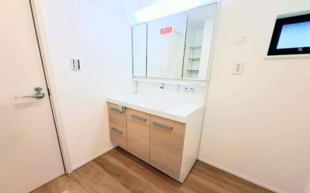 �_�ސ쌧����s�P�s1���ڂ̐V�z��ˌ��Ă̐��ʑ�E���ʏ�