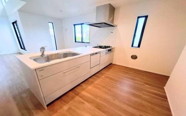 �_�ސ쌧����s�P�s1���ڂ̐V�z��ˌ��ẴL�b�`��