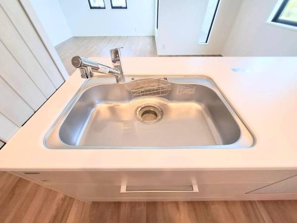 �_�ސ쌧����s�P�s1���ڂ̐V�z��ˌ��ẴL�b�`��