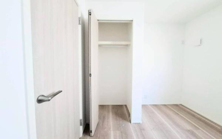 �_�ސ쌧����s�P�s1���ڂ̐V�z��ˌ��Ă̎��[