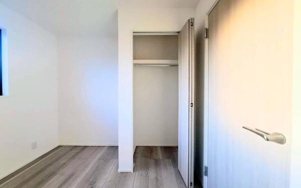 �_�ސ쌧����s�P�s1���ڂ̐V�z��ˌ��Ă̎��[