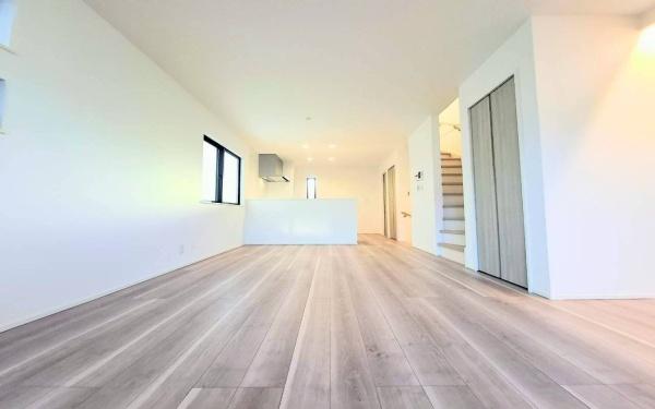 �_�ސ쌧����s�P�s1���ڂ̐V�z��ˌ��Ẵ��r���O