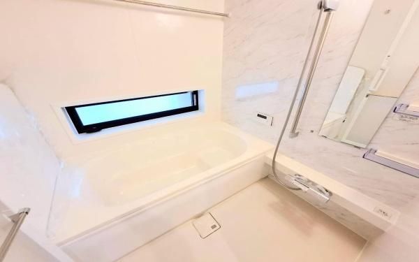 �_�ސ쌧����s�P�s1���ڂ̐V�z��ˌ��Ă̗���