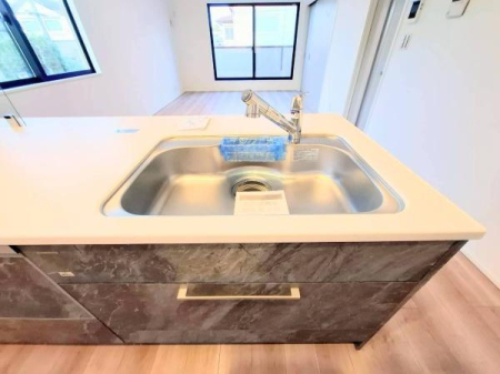 �_�ސ쌧����s�P�s1���ڂ̐V�z��ˌ��ẴL�b�`��