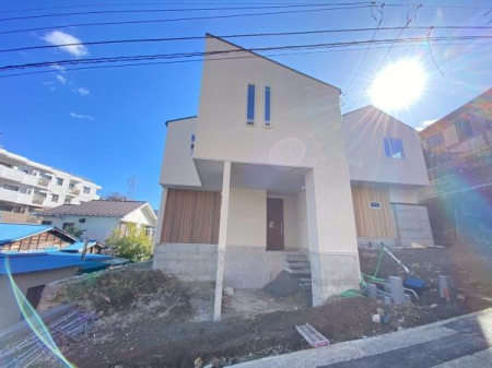 �_�ސ쌧���l�s�����Z�Y3���ڂ̐V�z��ˌ��Ă̂��̑����n