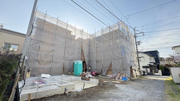 �_�ސ쌧���q�s��D4���ڂ̐V�z��ˌ��Ă̑O�ʓ��H�܂ތ��n�ʐ^