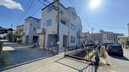 �_�ސ쌧���q�s��D4���ڂ̐V�z��ˌ��Ă̌��n�O�ώʐ^