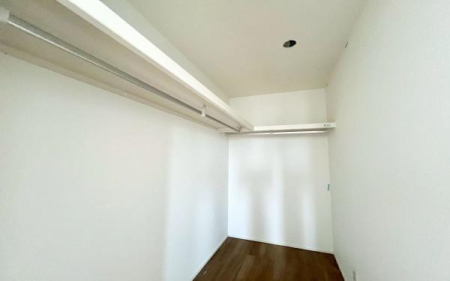 �_�ސ쌧���q�s���ܒJ2���ڂ̐V�z��ˌ��Ă̎��[