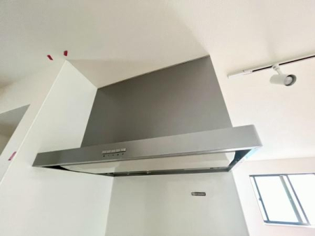 �_�ސ쌧���q�s���ܒJ2���ڂ̐V�z��ˌ��ẴL�b�`��