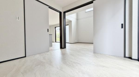�_�ސ쌧���l�s��q��m����6���ڂ̐V�z��ˌ��Ă̗m��