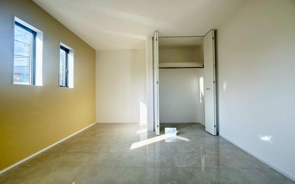 �����s���c�s���ʐ�w��2���ڂ̐V�z��ˌ��Ă̐Q��