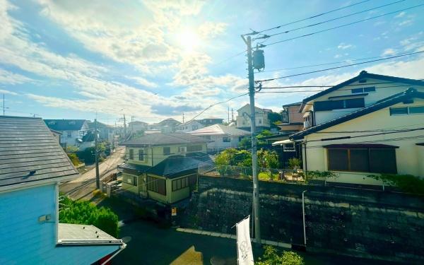 �����s���c�s���ʐ�w��2���ڂ̐V�z��ˌ��Ă̏Z�˂���̒��]�ʐ^