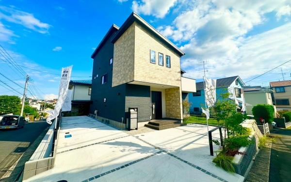 �����s���c�s���ʐ�w��2���ڂ̐V�z��ˌ��Ă̌��n�O�ώʐ^