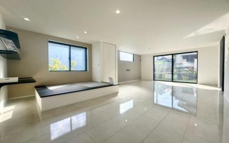 �����s���c�s���ʐ�w��2���ڂ̐V�z��ˌ��Ẵ��r���O