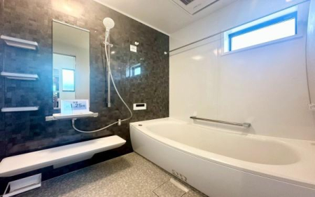 �����s���c�s���ʐ�w��2���ڂ̐V�z��ˌ��Ă̗���