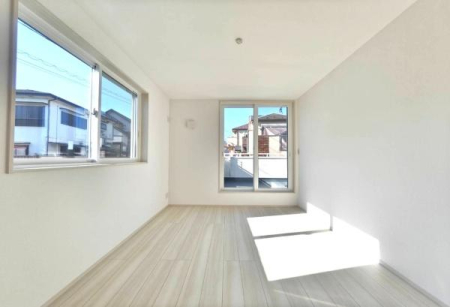 �_�ސ쌧���l�s�΋�k���񒬂̐V�z��ˌ��Ă̎q������