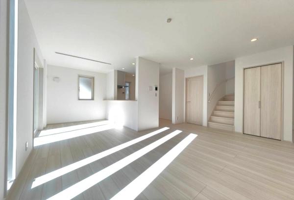 �_�ސ쌧���l�s�΋�k���񒬂̐V�z��ˌ��Ẵ��r���O