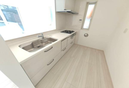 �_�ސ쌧���l�s�΋�k���񒬂̐V�z��ˌ��ẴL�b�`��