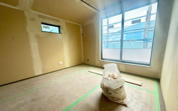 �_�ސ쌧���l�s�`�k�扺�c��3���ڂ̐V�z��ˌ��Ă̎q������