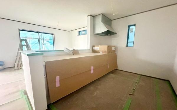 �_�ސ쌧���l�s�`�k�扺�c��3���ڂ̐V�z��ˌ��ẴL�b�`��