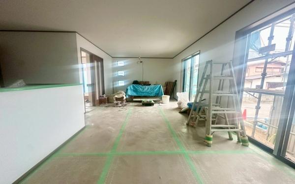 �_�ސ쌧���l�s�`�k�扺�c��3���ڂ̐V�z��ˌ��Ẵ��r���O