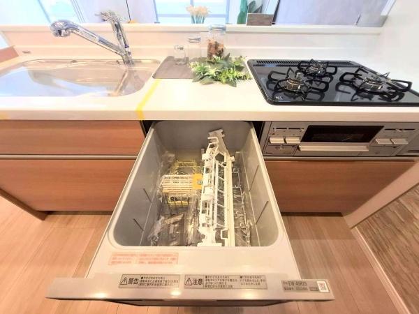 �_�ސ쌧���l�s�_�ސ�揼����4���ڂ̒��Ã}���V�����̃L�b�`��