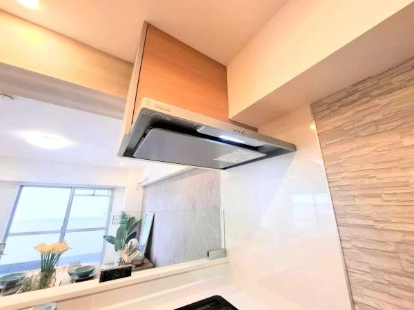 �_�ސ쌧���l�s�_�ސ�揼����4���ڂ̒��Ã}���V�����̃L�b�`��