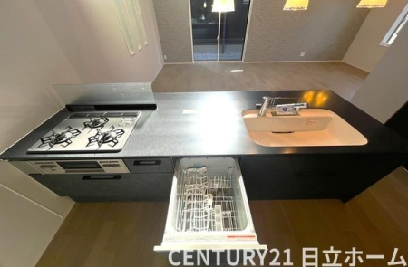 �_�ސ쌧���s��������P�u6���ڂ̐V�z��ˌ��ẴL�b�`��