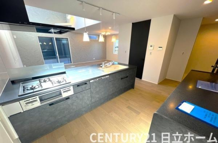 �_�ސ쌧���s��������P�u6���ڂ̐V�z��ˌ��ẴL�b�`��