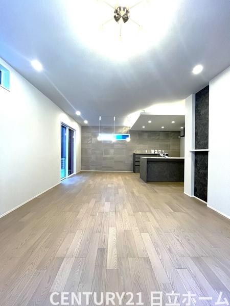 �_�ސ쌧���s��������P�u6���ڂ̐V�z��ˌ��Ẵ��r���O