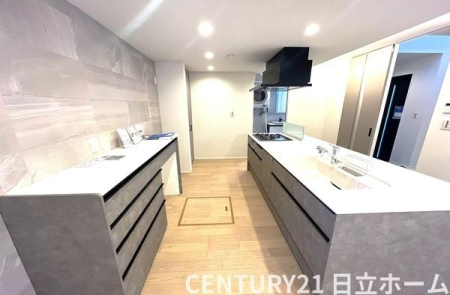 �_�ސ쌧���s��������P�u6���ڂ̐V�z��ˌ��ẴL�b�`��