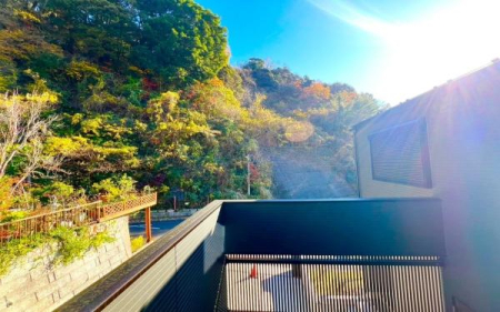 �_�ސ쌧���q�s�򖾎�4���ڂ̐V�z��ˌ��Ă̏Z�˂���̒��]�ʐ^