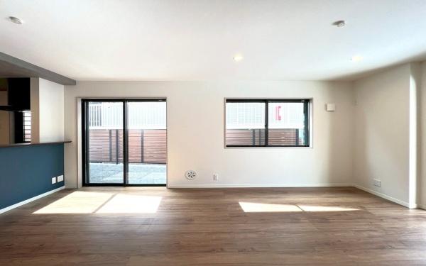 �_�ސ쌧���l�s���攒��6���ڂ̐V�z��ˌ��Ẵ��r���O