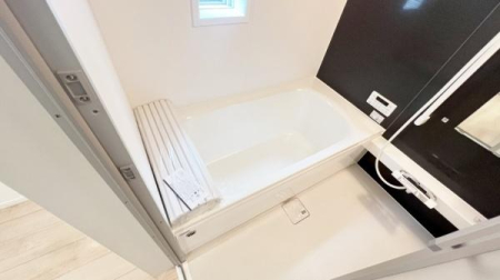 �_�ސ쌧���l�s����s�򒬂̐V�z��ˌ��Ă̗���