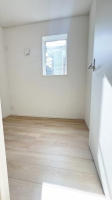 �_�ސ쌧���l�s����s�򒬂̐V�z��ˌ��Ă̗m��