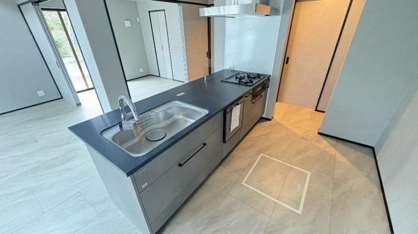 �_�ސ쌧���l�s�t���꒬�̐V�z��ˌ��ẴL�b�`��