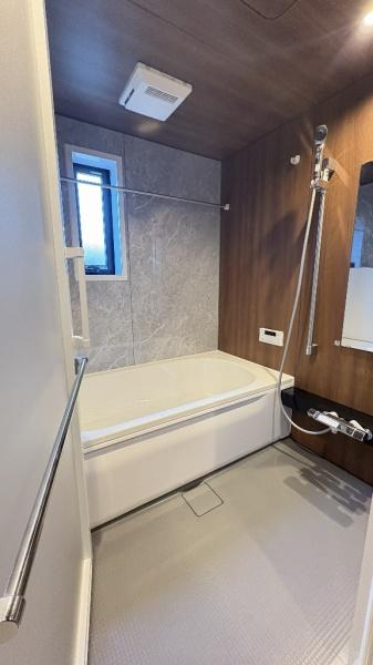 �_�ސ쌧���l�s�t���꒬�̐V�z��ˌ��Ă̗���