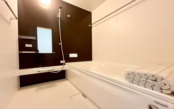 �_�ސ쌧���s����哇5���ڂ̐V�z��ˌ��Ă̗���