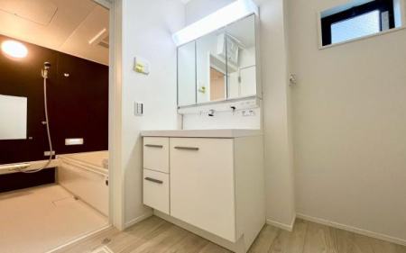 �_�ސ쌧���s����哇5���ڂ̐V�z��ˌ��Ă̐��ʑ�E���ʏ�