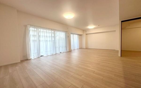 �_�ސ쌧���s�����扪��1���ڂ̒��Ã}���V�����̃��r���O