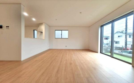 �_�ސ쌧���l�s��q��I��3���ڂ̐V�z��ˌ��Ẵ��r���O