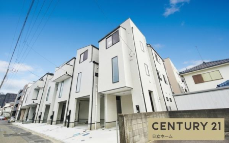 �_�ސ쌧���s���撆��2���ڂ̐V�z��ˌ��Ă̑O�ʓ��H�܂ތ��n�ʐ^