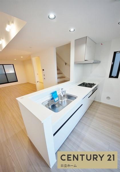 �_�ސ쌧���s���撆��2���ڂ̐V�z��ˌ��ẴL�b�`��