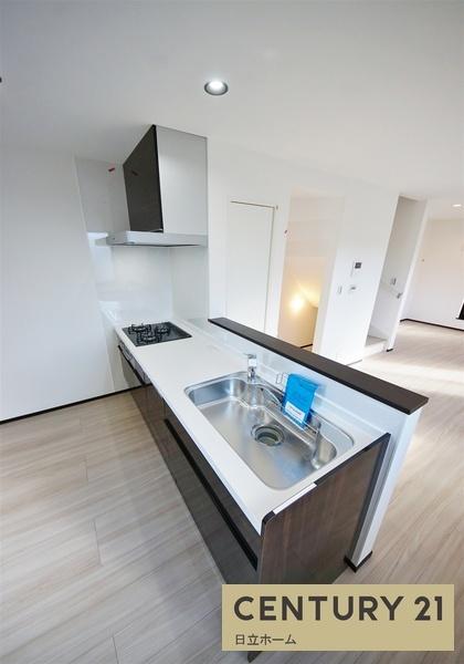 �_�ސ쌧���s���撆��2���ڂ̐V�z��ˌ��ẴL�b�`��