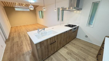 �_�ސ쌧���l�s�˒ˋ扺�q�c���̐V�z��ˌ��ẴL�b�`��