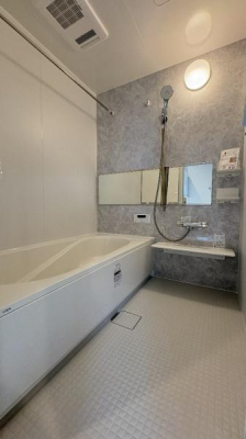 �_�ސ쌧���l�s�˒ˋ扺�q�c���̐V�z��ˌ��Ă̗���