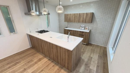 �_�ސ쌧���l�s�˒ˋ扺�q�c���̐V�z��ˌ��ẴL�b�`��